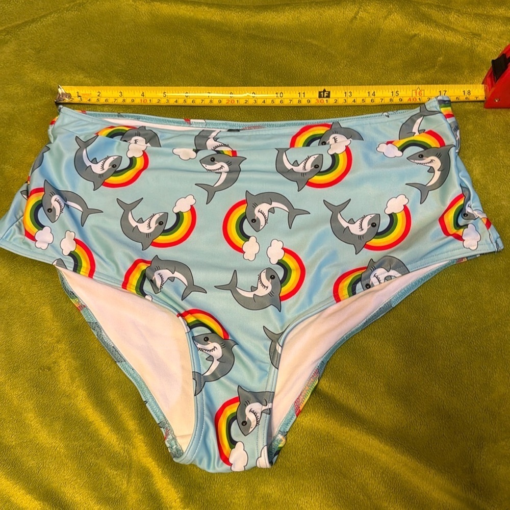 ModCloth X Collectif Rainbow Shark Swim 1X